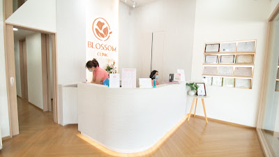Blossom Clinic Salaya (บลอสซั้มคลินิก สาขา ศาลายา) — exterior